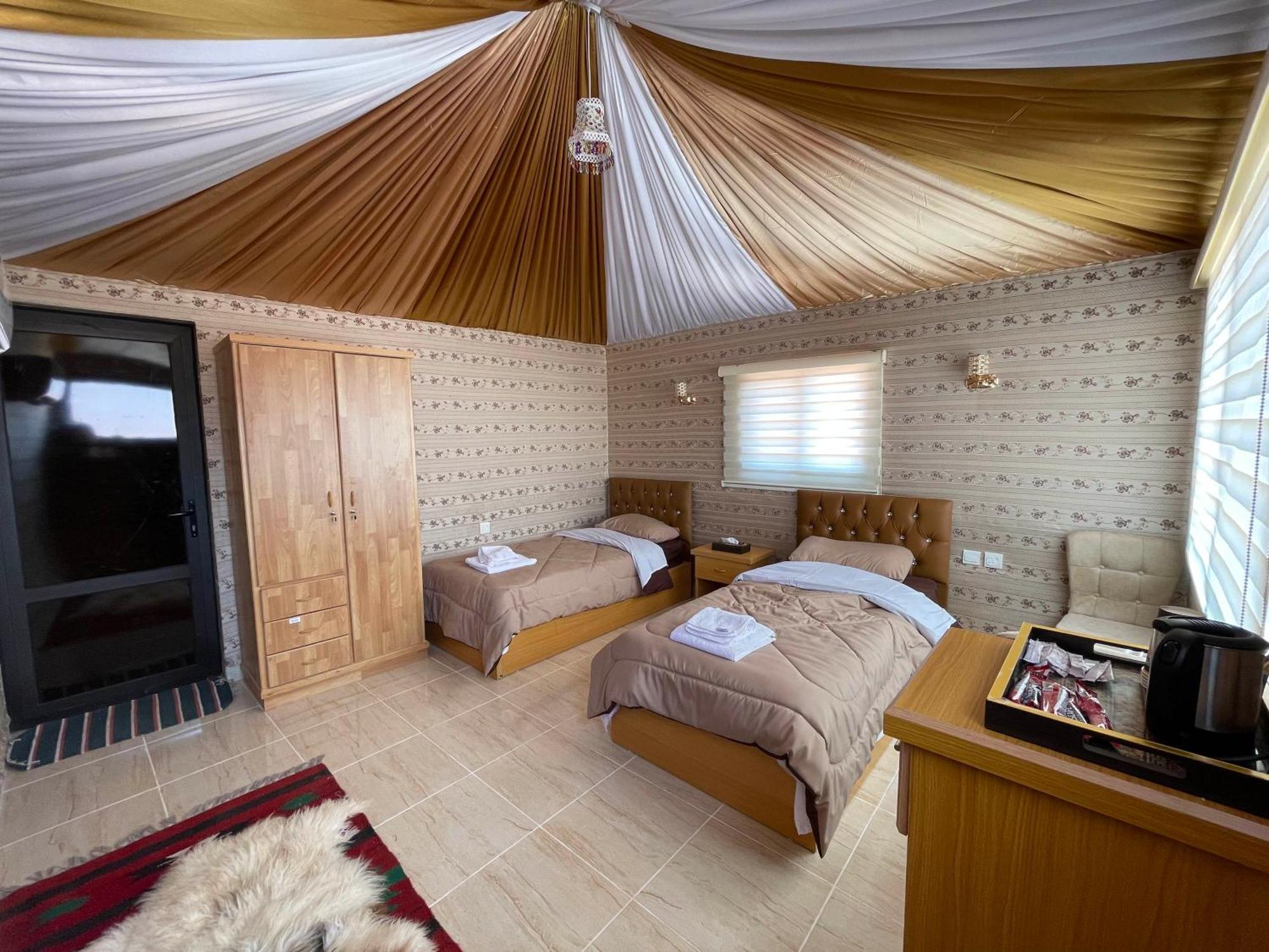 Desert Moon Camp Wadi Rum Exterior foto